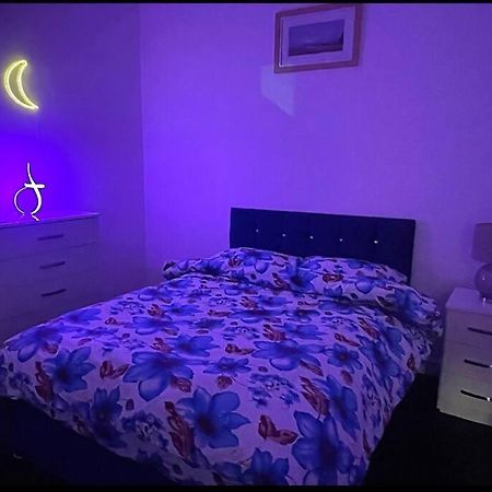曼彻斯特Modern 2-Bed Flat In Salford公寓 外观 照片