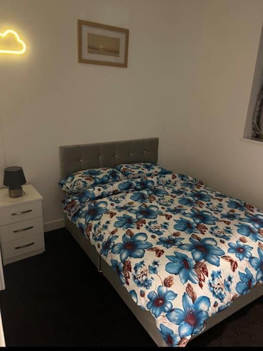 曼彻斯特Modern 2-Bed Flat In Salford公寓 外观 照片